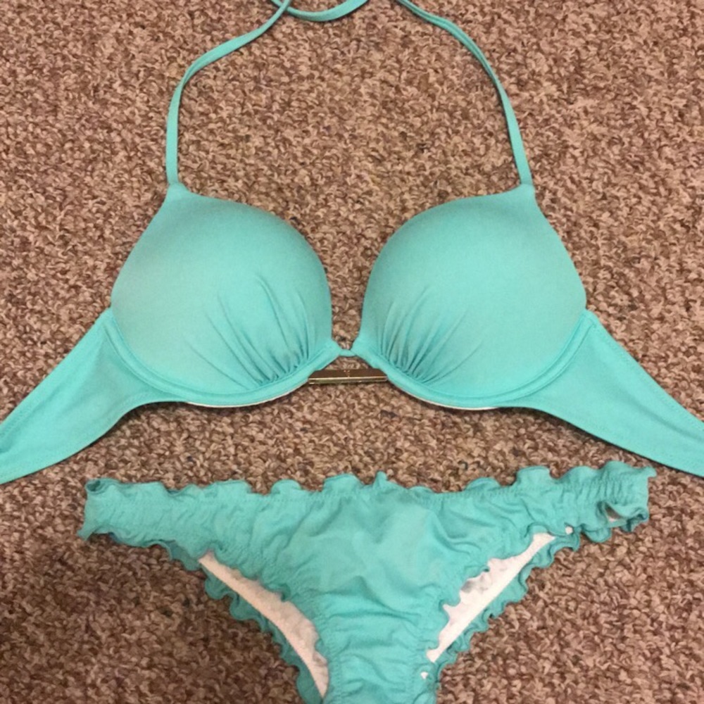 Bombshell Bikini Set 👙